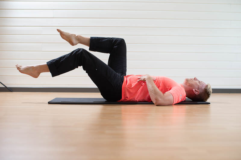 Övningar för stabilitet i mage och rygg